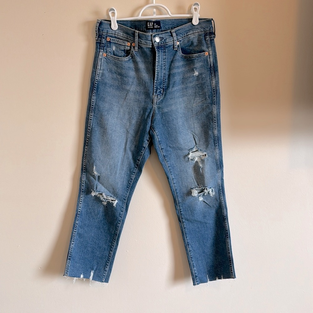 GAP - High Rise- Vintage Slim size 10/30 Short